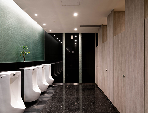 Kompakt laminat toiletskillevæg